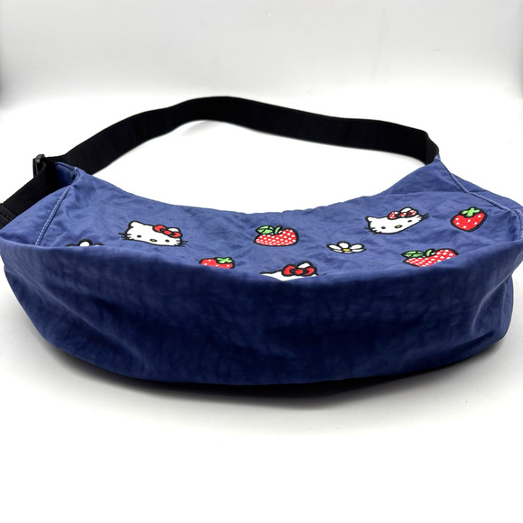 2023 Limited Edition Baggu x Hello Kitty Fruits & Flowers Crescent Crossbody Bag - Picture 3 of 16